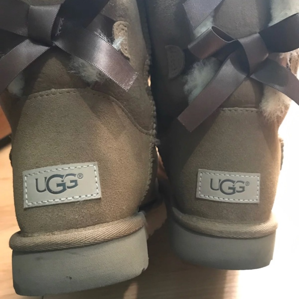 Bailey Bow uggs